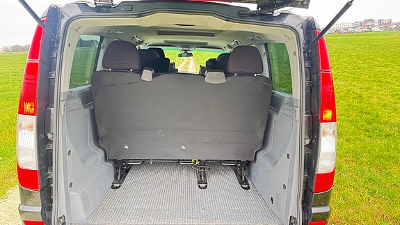 Mercedes-Benz Viano 15 of 21