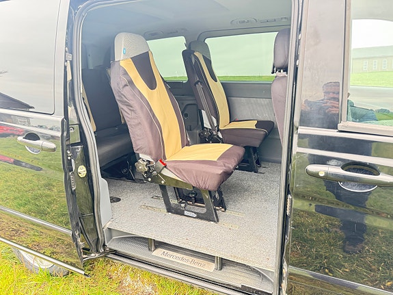 Mercedes-Benz Viano 20 of 21