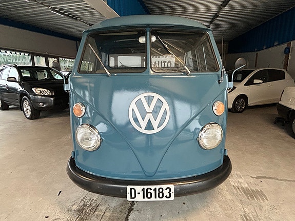 Volkswagen Transporter 4 of 13