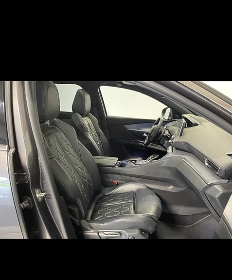 Peugeot 5008 16 of 30