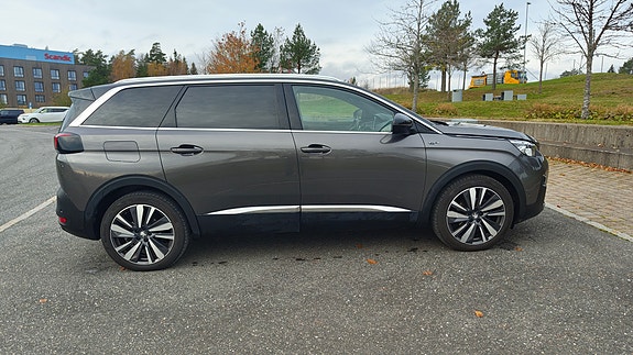 Peugeot 5008 10 of 30