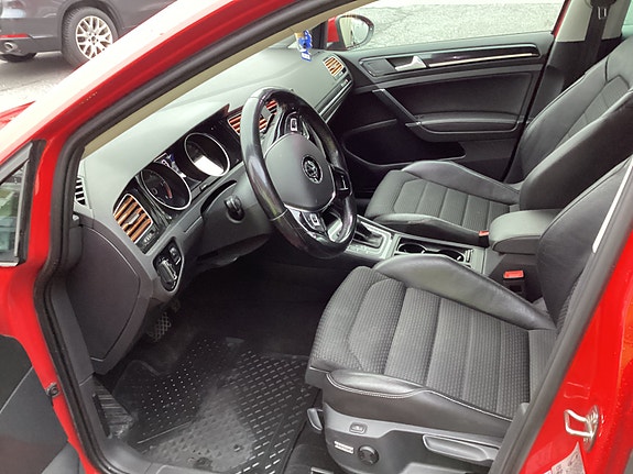 Volkswagen Golf-Serie 11 of 13