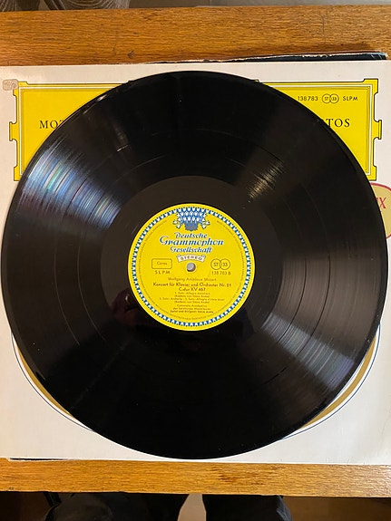 Product image 8 of 9