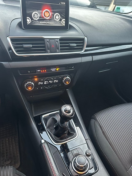 Mazda 3 7 of 30