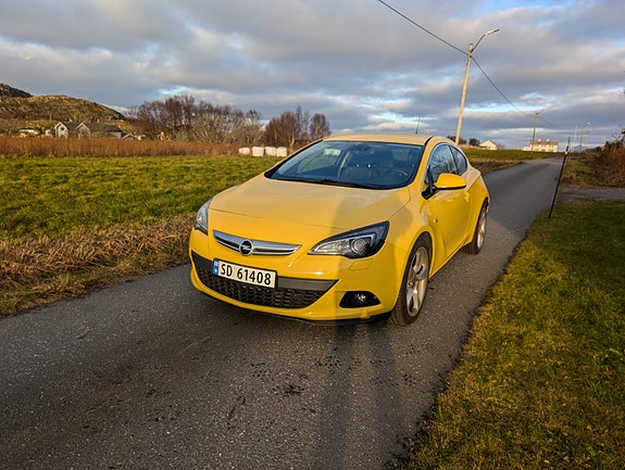 Opel Astra 2 of 16