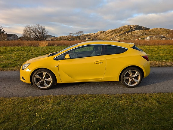 Opel Astra 3 of 16