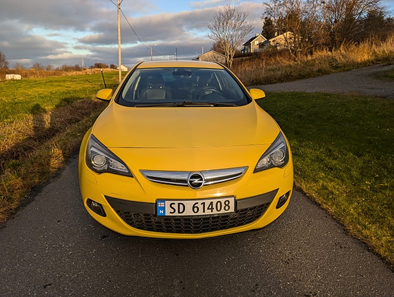 Opel Astra 4 of 16