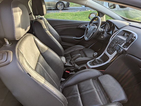 Opel Astra 11 of 16