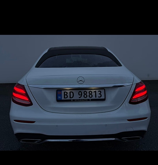 Mercedes-Benz E220 d 4 of 10