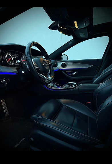 Mercedes-Benz E220 d 7 of 10