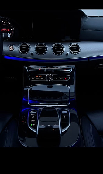 Mercedes-Benz E220 d 9 of 10