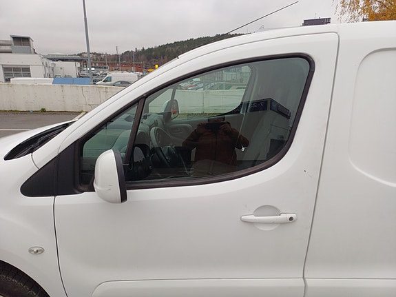 Peugeot Partner Electric 2014 photo 4