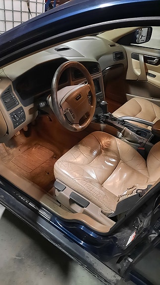 Volvo XC70 4 of 10