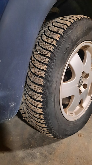 Volvo XC70 6 of 10