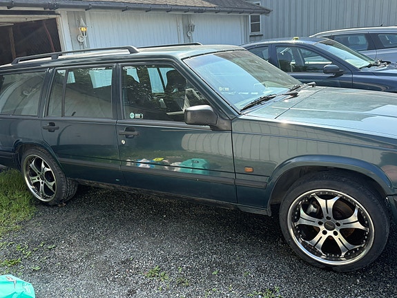 Volvo 940 2 of 5