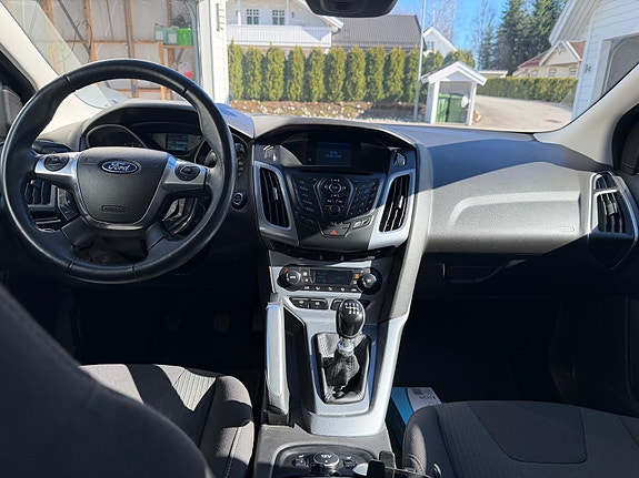 Ford Focus 22 of 23