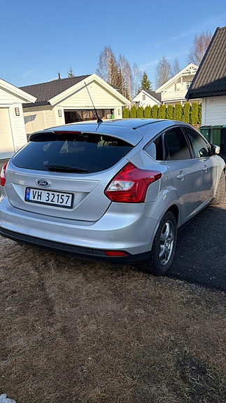 Ford Focus 7 of 23