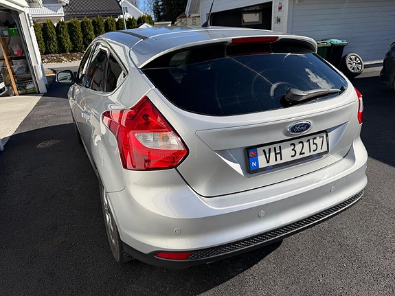 Ford Focus 9 of 23