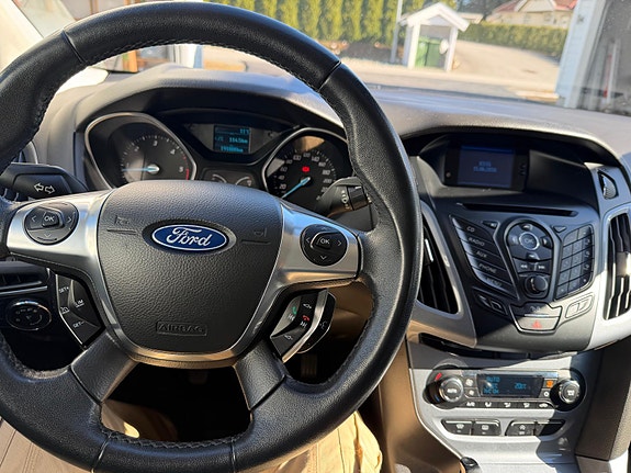 Ford Focus 23 of 23