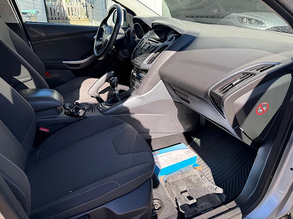 Ford Focus 14 of 23