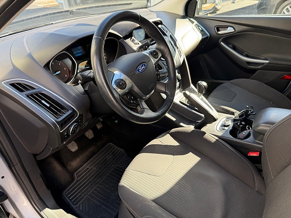 Ford Focus 19 of 23