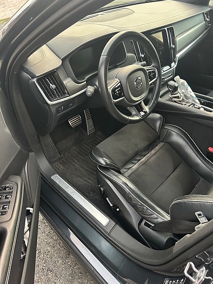 Volvo V90 16 of 27