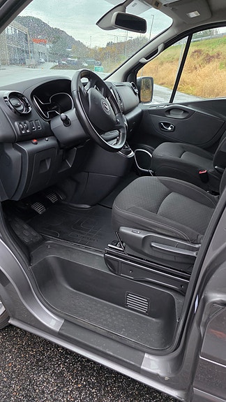 Opel Vivaro 6 of 20