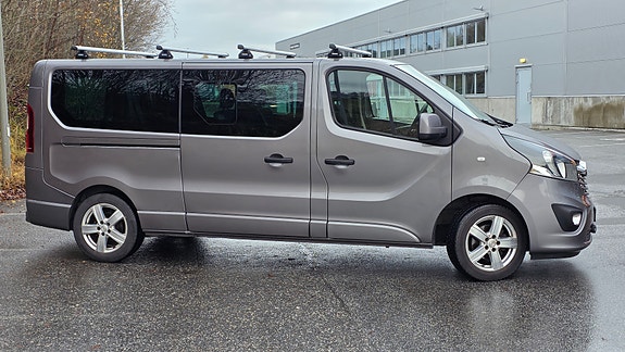 Opel Vivaro 5 of 5