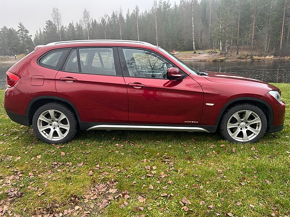 BMW X1 2 of 11