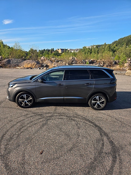 Peugeot 5008 7 of 15
