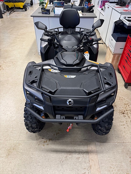 Can-Am Outlander MAX XT 700 ABS 10 of 12