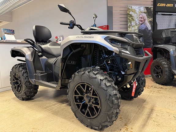 Can-Am Outlander MAX XT 700 ABS 7 of 12