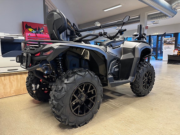 Can-Am Outlander MAX XT 700 ABS 8 of 12