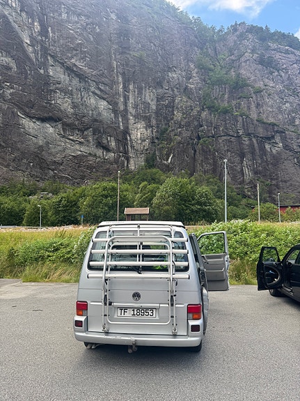 Volkswagen Multivan 28 of 28
