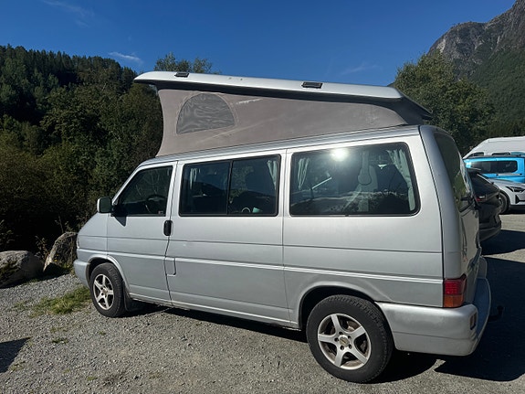 Volkswagen Multivan 25 of 28