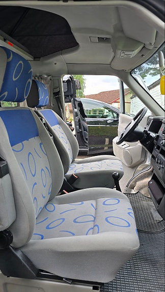 Volkswagen Multivan 19 of 28