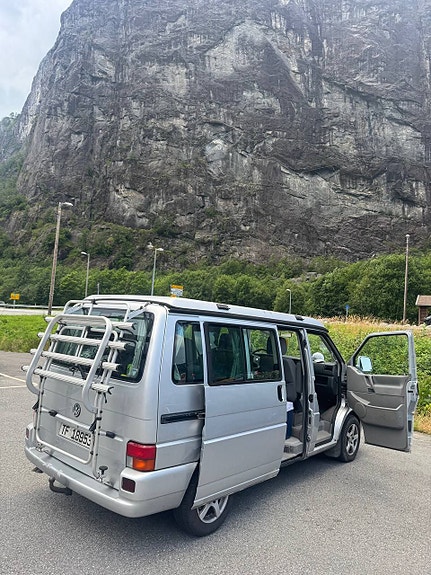 Volkswagen Multivan 20 of 28