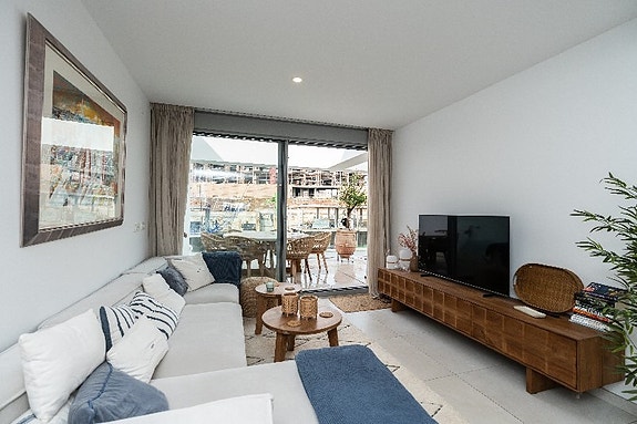 Moderne toppleilighet i Elviria – 74 m² terrasse og to garasjeplasser
