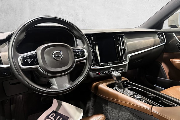 Volvo V90 Cross Country
