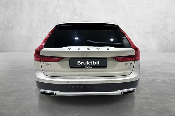 Volvo V90 Cross Country