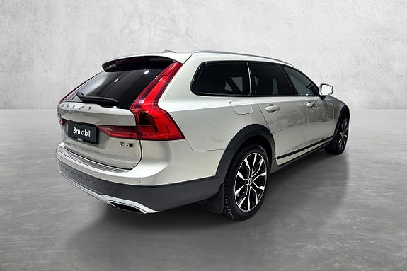 Volvo V90 Cross Country