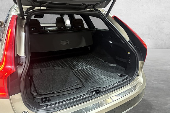 Volvo V90 Cross Country