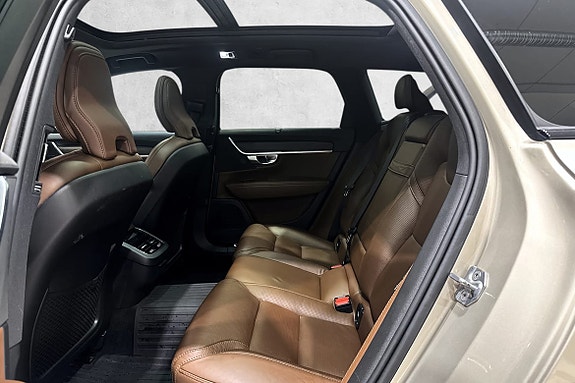 Volvo V90 Cross Country