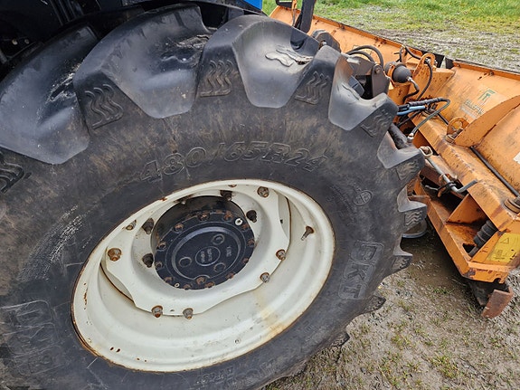 New Holland T5.115 2014, kr 625 000,-