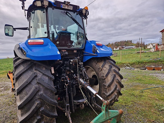 New Holland T5.115 2014, kr 625 000,-