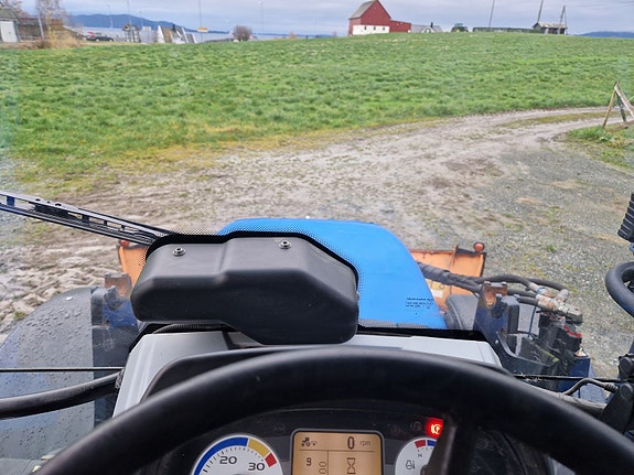 New Holland T5.115 2014, kr 625 000,-