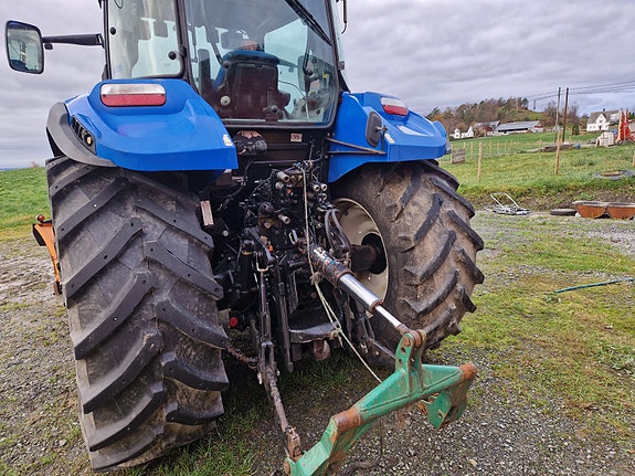 New Holland T5.115 2014, kr 625 000,-