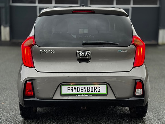 Kia Picanto 4 of 5