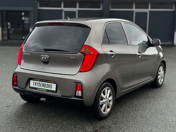Kia Picanto 5 of 5