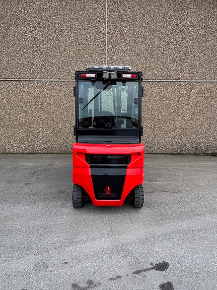 Hyundai 3T Elektrisk truck 7 of 15